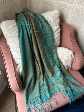 100% Pashmina Paisley Wrap in Teal and Rust